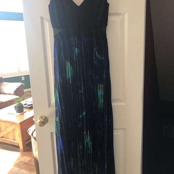 Formal Dress sz 8 - great for Prom - Picture 3 of 5